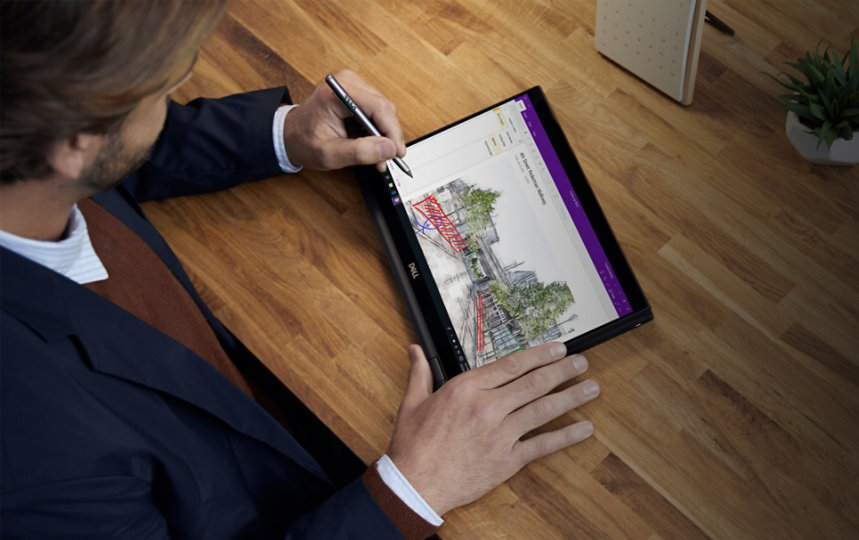 OneNote على شاشة كمبيوتر لوحي