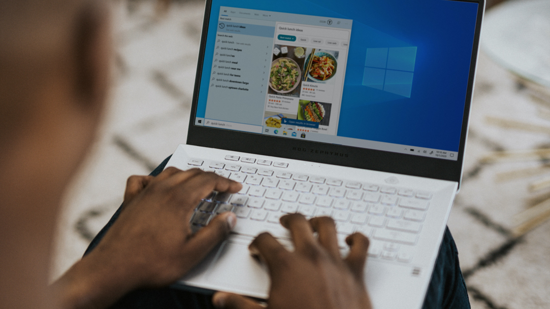 Person looking at recipes on a Windows 11 laptop